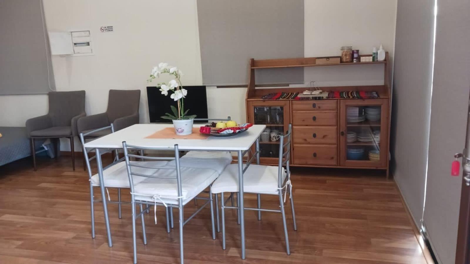 Extremely Comfy Apt With Spacious Private Terrace 10Min Walk To The Beach & In Town Larnaka Exterior foto