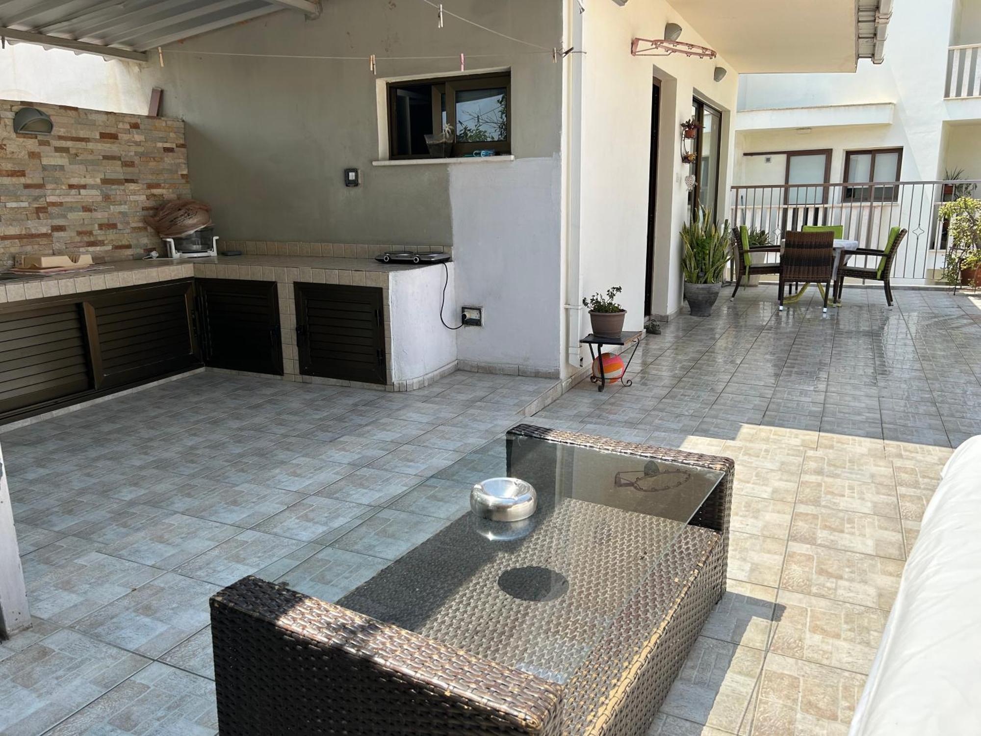Extremely Comfy Apt With Spacious Private Terrace 10Min Walk To The Beach & In Town Larnaka Exterior foto