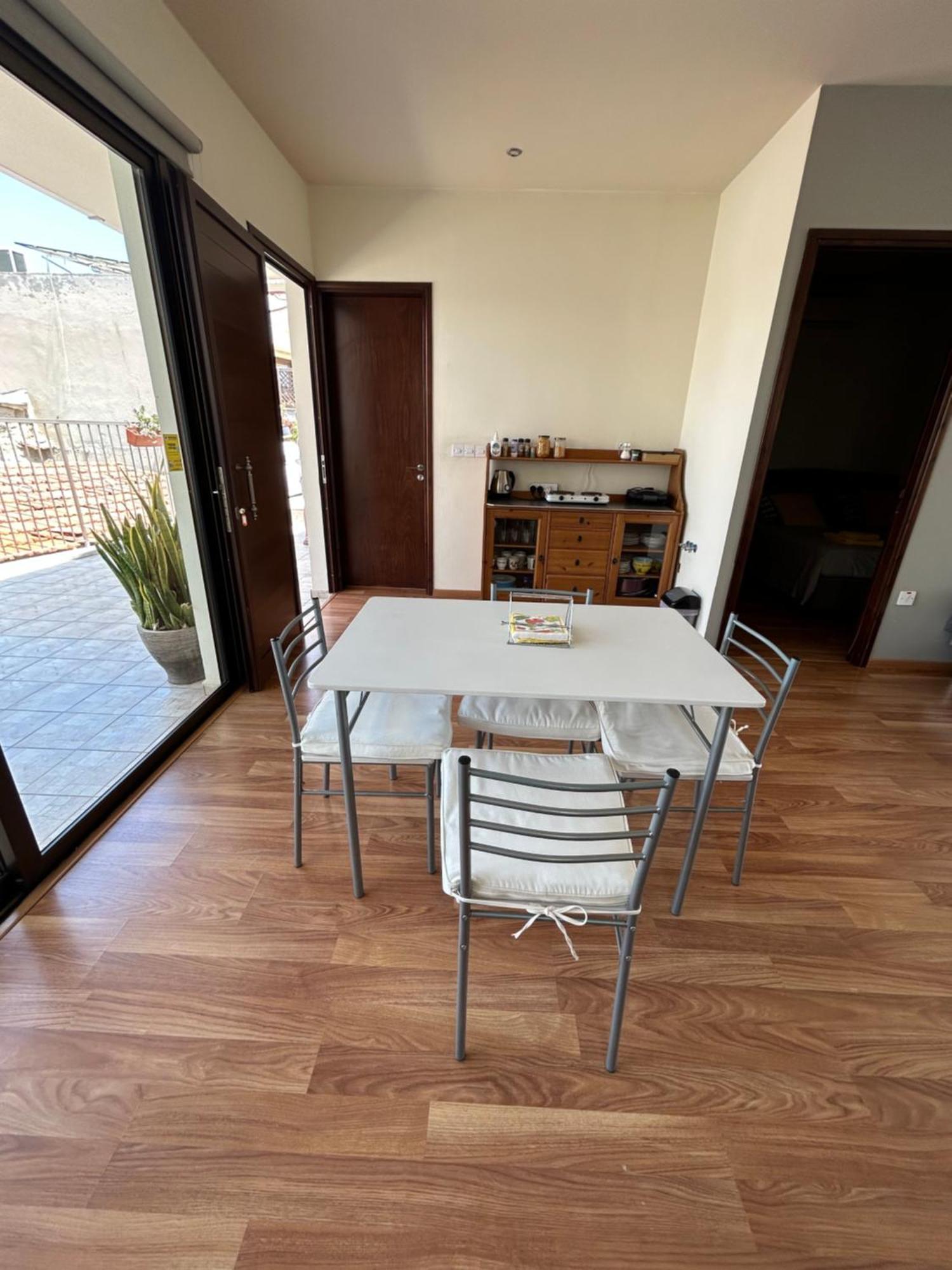 Extremely Comfy Apt With Spacious Private Terrace 10Min Walk To The Beach & In Town Larnaka Exterior foto